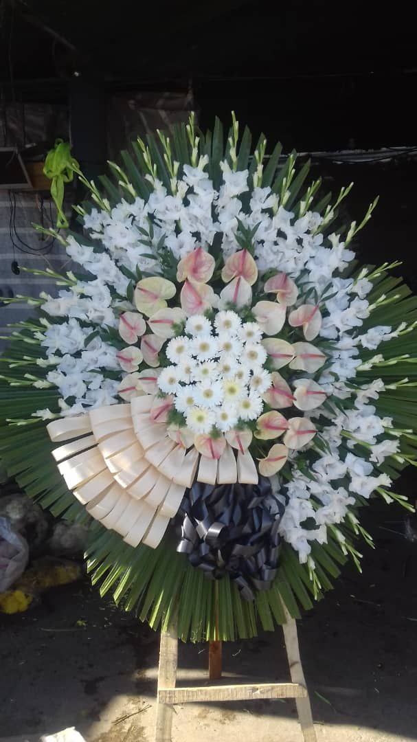 تاج گل ترحیم، افتتاحیه، سمینار